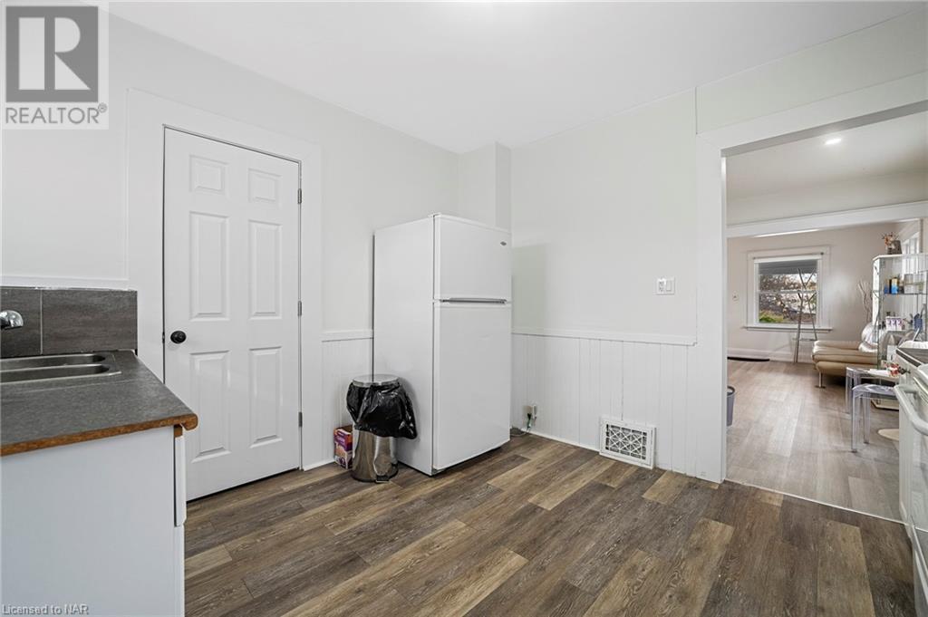 6172 William Street, Niagara Falls, Ontario  L2E 5S1 - Photo 13 - 40513014