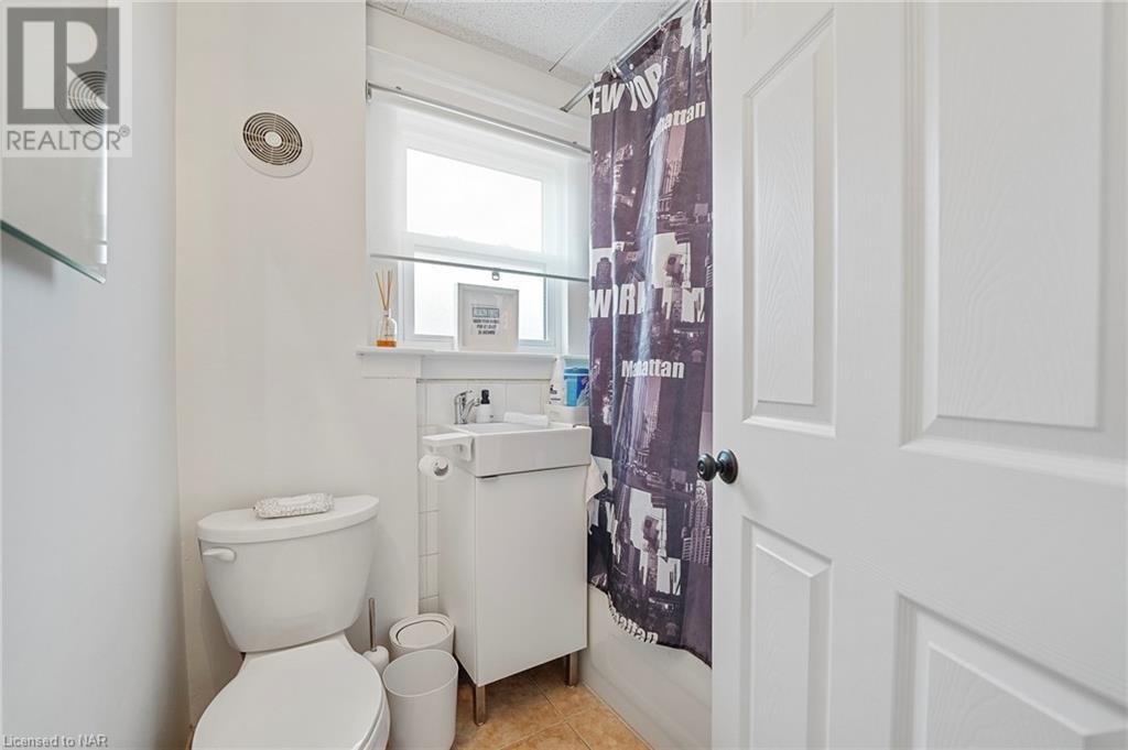 6172 William Street, Niagara Falls, Ontario  L2E 5S1 - Photo 18 - 40513014