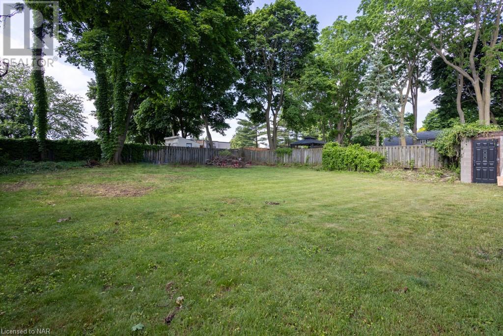 6244 Russell Street, Niagara Falls, Ontario  L2J 1P1 - Photo 11 - 40513960