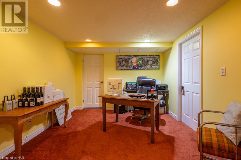 6244 Russell Street, Niagara Falls, Ontario  L2J 1P1 - Photo 45 - 40513960