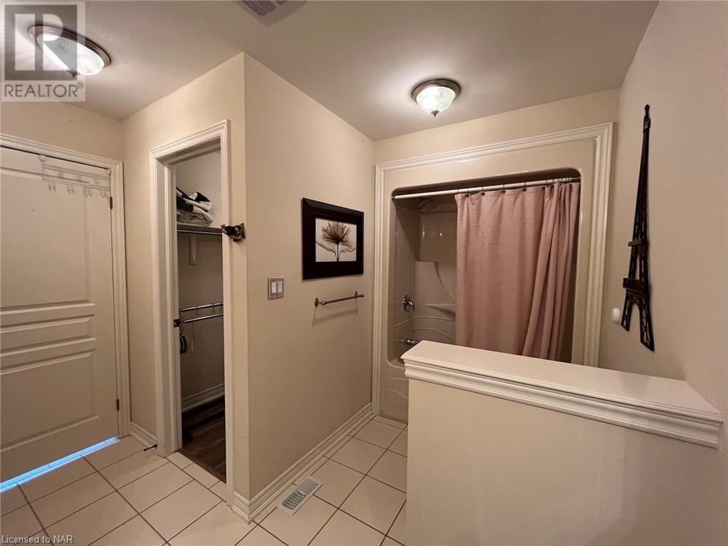 7542 Clubview Lane Unit# 126, Niagara Falls, Ontario  L2G 0A8 - Photo 13 - 40513752