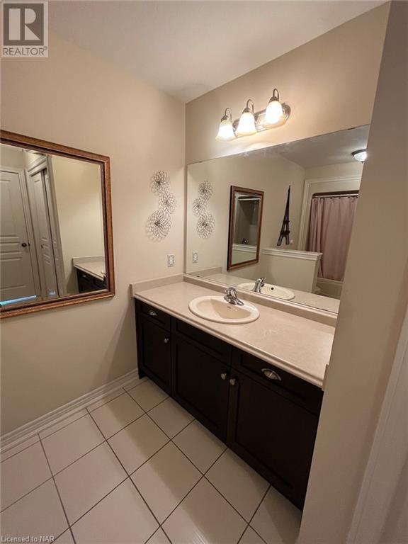 7542 Clubview Lane Unit# 126, Niagara Falls, Ontario  L2G 0A8 - Photo 14 - 40513752