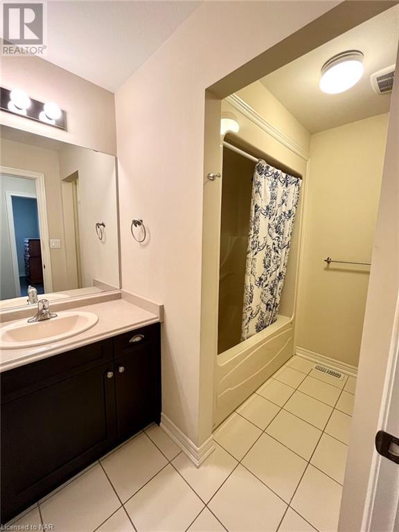 7542 Clubview Lane Unit# 126, Niagara Falls, Ontario  L2G 0A8 - Photo 17 - 40513752