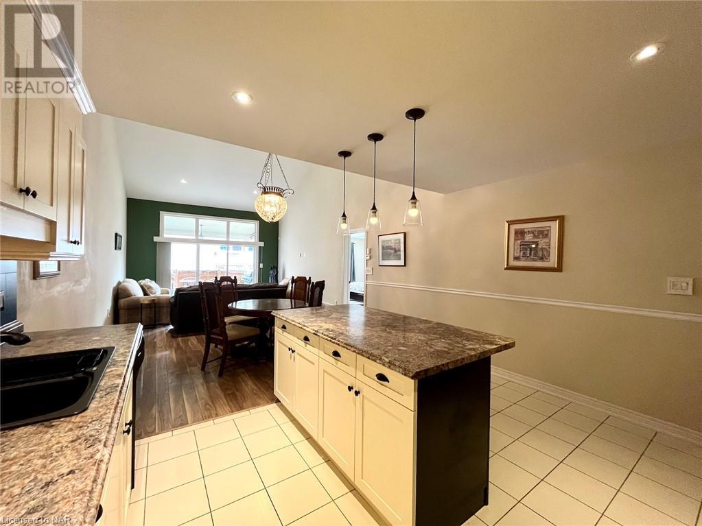 7542 Clubview Lane Unit# 126, Niagara Falls, Ontario  L2G 0A8 - Photo 6 - 40513752