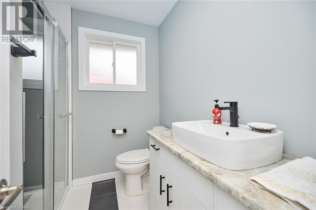 9 Wakelin Terrace, St. Catharines, Ontario  L2M 4K9 - Photo 15 - 40513540