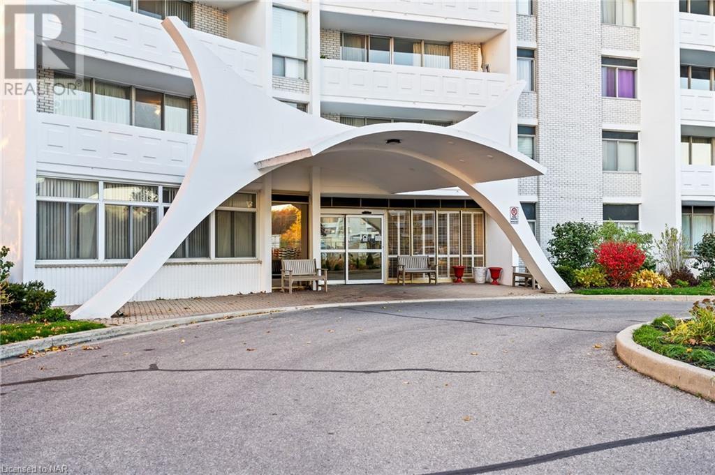 15 Towering Heights Boulevard Unit# 1202, St. Catharines, Ontario  L2T 3G7 - Photo 3 - 40513071