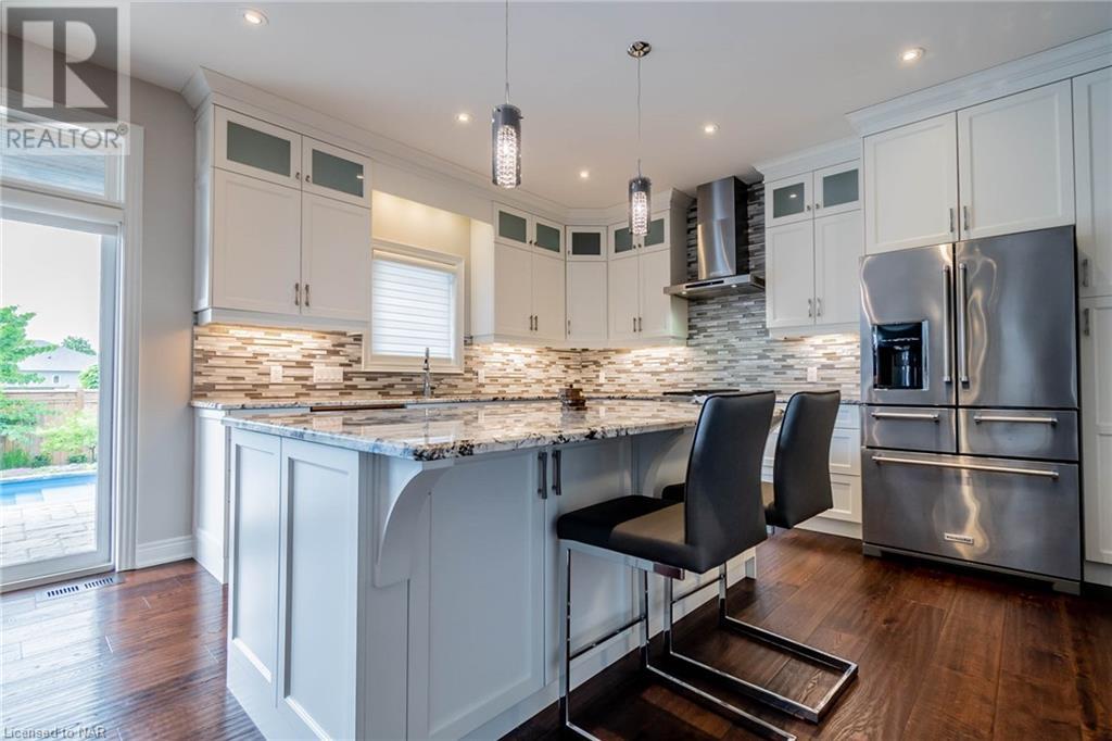 8 Tuscany Court, St. Catharines, Ontario  L2S 0E2 - Photo 15 - 40513009