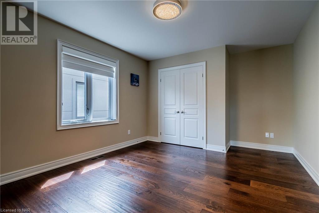 8 Tuscany Court, St. Catharines, Ontario  L2S 0E2 - Photo 23 - 40513009