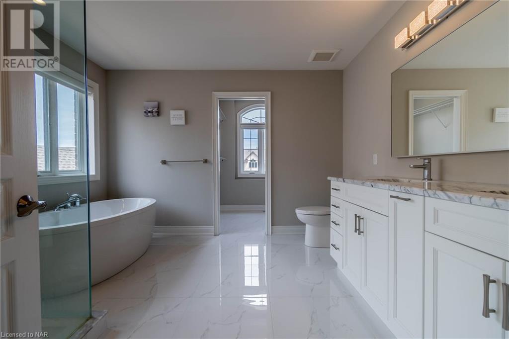 8 Tuscany Court, St. Catharines, Ontario  L2S 0E2 - Photo 28 - 40513009