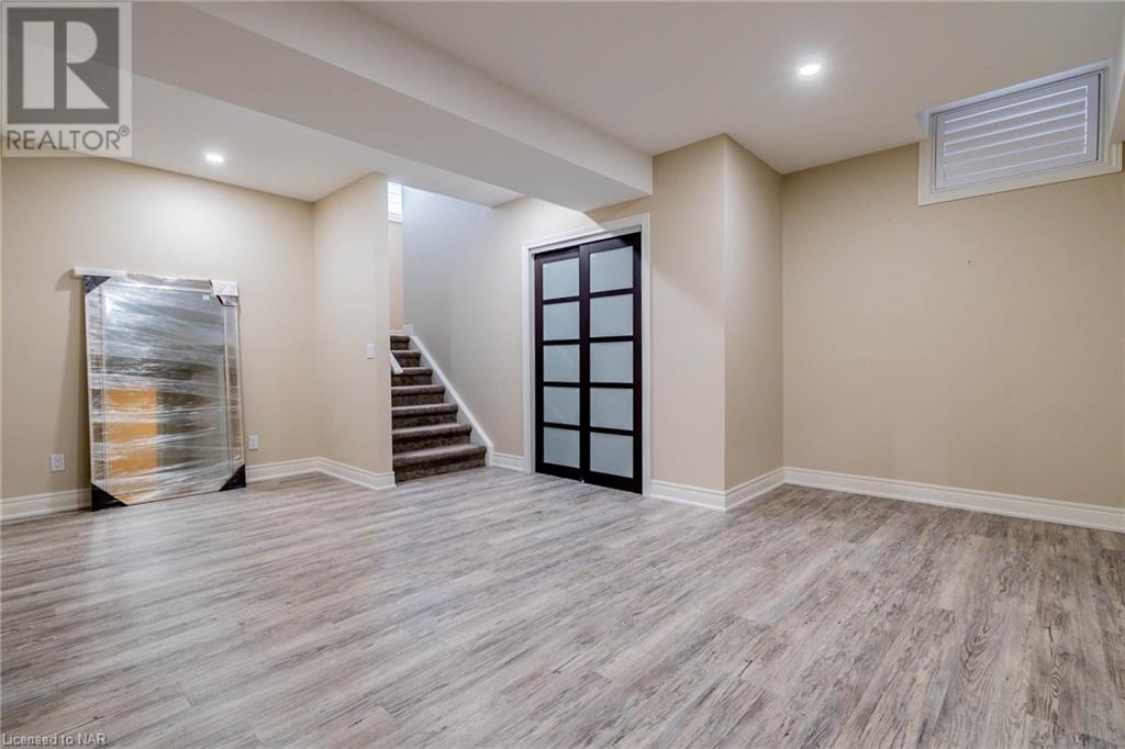 8 Tuscany Court, St. Catharines, Ontario  L2S 0E2 - Photo 31 - 40513009
