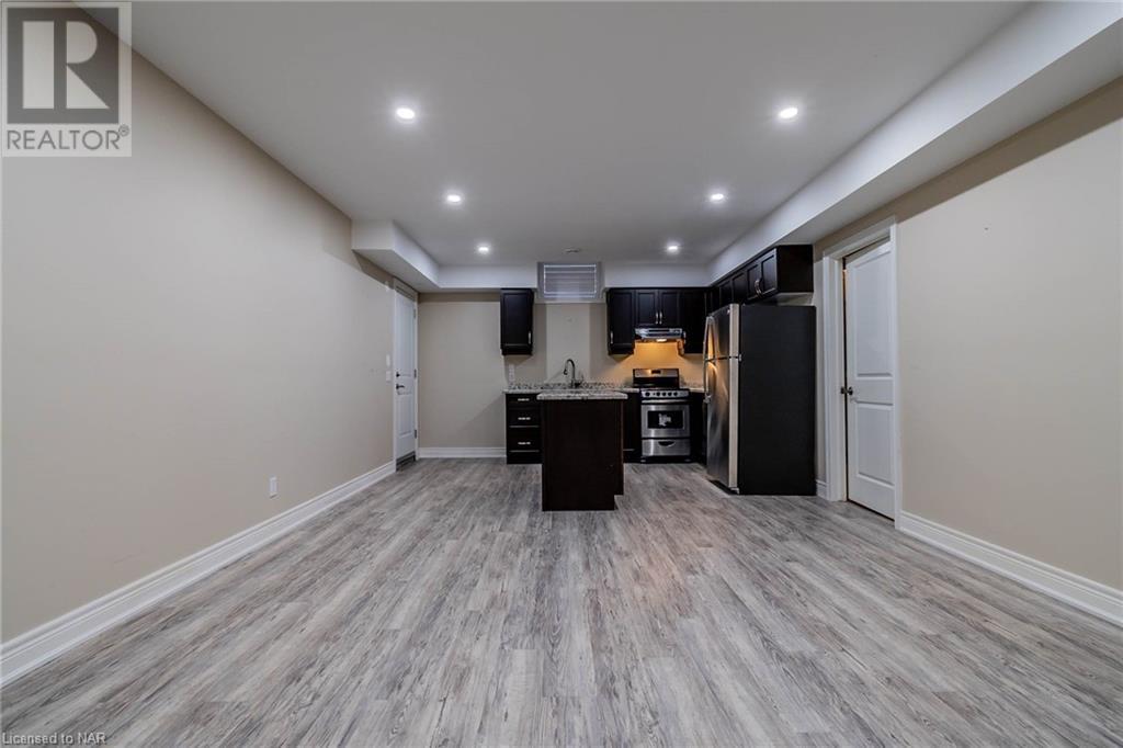 8 Tuscany Court, St. Catharines, Ontario  L2S 0E2 - Photo 33 - 40513009