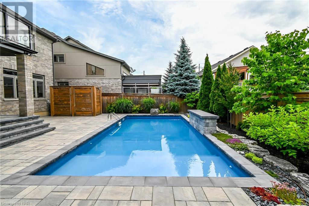 8 Tuscany Court, St. Catharines, Ontario  L2S 0E2 - Photo 41 - 40513009