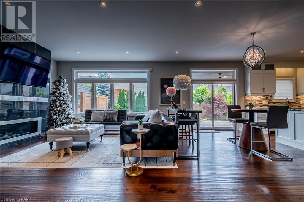 8 Tuscany Court, St. Catharines, Ontario  L2S 0E2 - Photo 8 - 40513009
