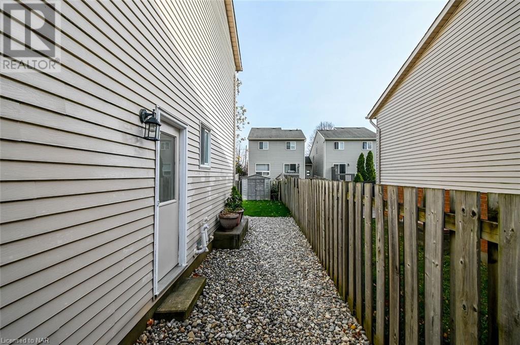 93 Stoney Brook Crescent, St. Catharines, Ontario  L2S 3R9 - Photo 23 - 40512614