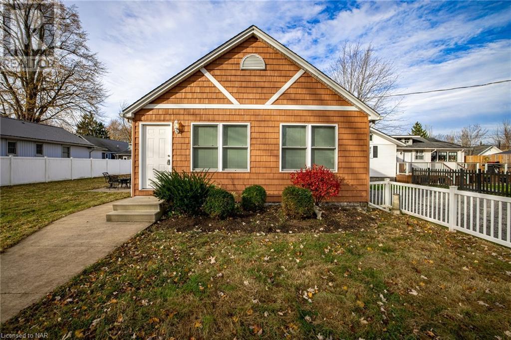 319 CHERRYWOOD Avenue, crystal beach, Ontario