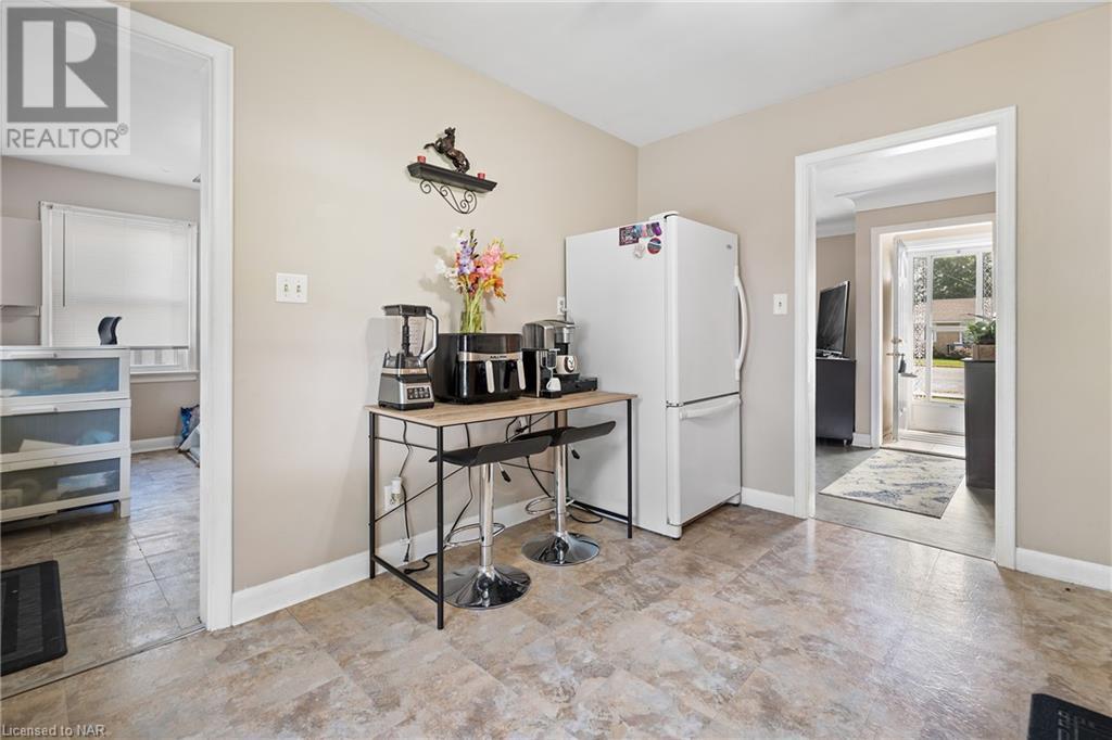 166 Hampton Avenue, Port Colborne, Ontario  L3K 5S3 - Photo 11 - 40513522