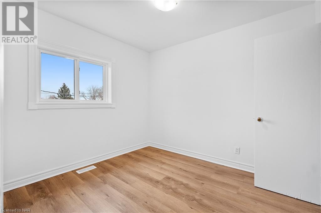 8424 Willoughby Drive Unit# Upper, Chippawa, Ontario  L2G 6X5 - Photo 12 - 40514487