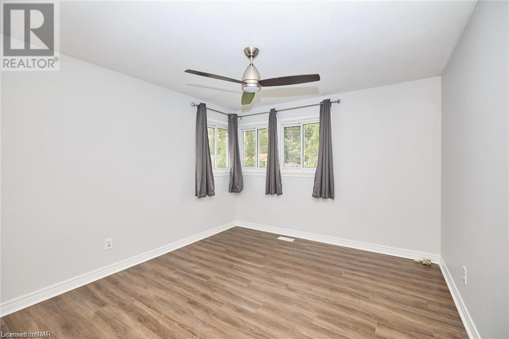 42 Burness Drive, St. Catharines, Ontario  L2P 1J5 - Photo 11 - 40514406