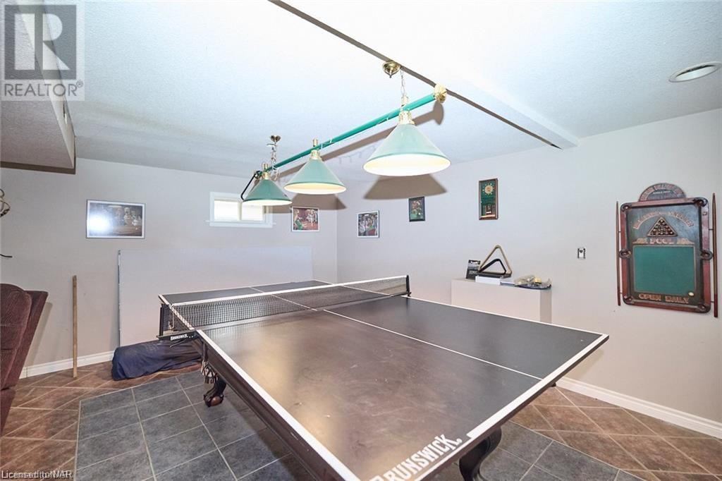42 Burness Drive, St. Catharines, Ontario  L2P 1J5 - Photo 17 - 40514406