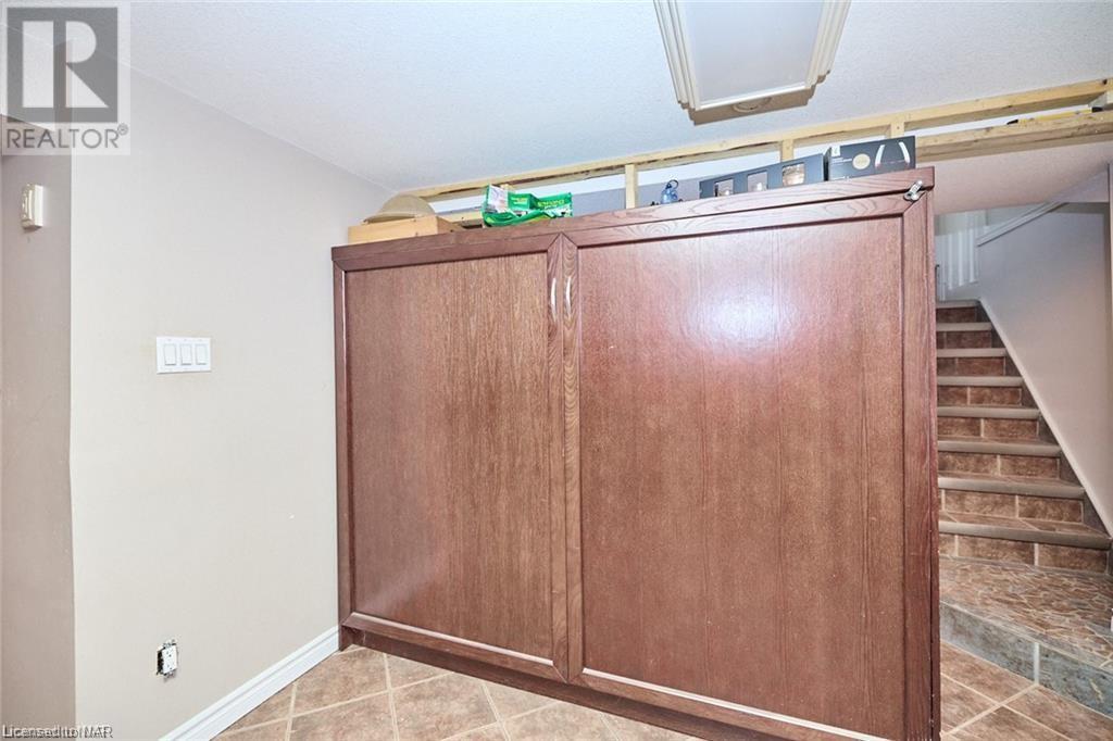 42 Burness Drive, St. Catharines, Ontario  L2P 1J5 - Photo 18 - 40514406