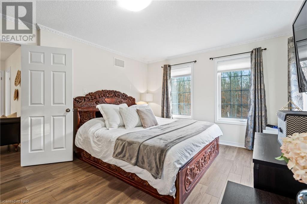 8605 Sweet Chestnut Drive, Niagara Falls, Ontario  L2H 0N1 - Photo 16 - 40514186