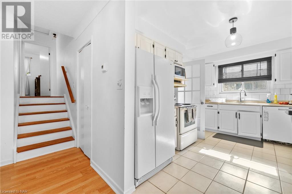 98 Dorchester Boulevard, St. Catharines, Ontario  L2M 6V2 - Photo 10 - 40514596