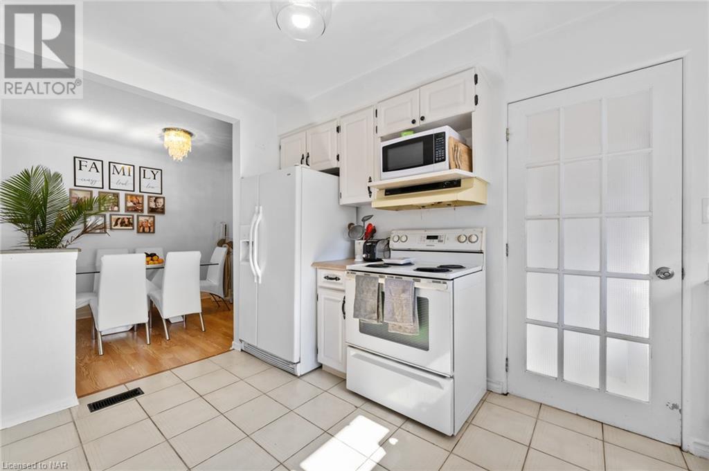 98 Dorchester Boulevard, St. Catharines, Ontario  L2M 6V2 - Photo 8 - 40514596