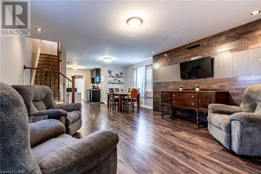 421 Davis Street, Port Colborne, Ontario  L3K 1Z7 - Photo 11 - 40514305