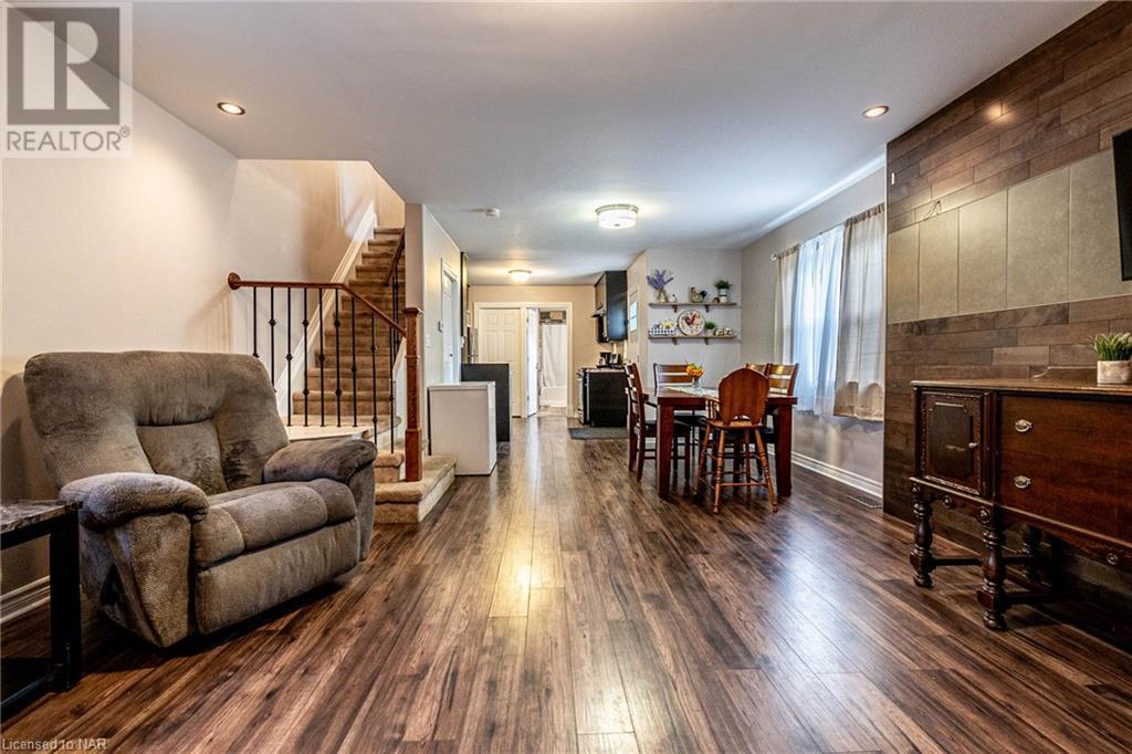 421 Davis Street, Port Colborne, Ontario  L3K 1Z7 - Photo 13 - 40514305