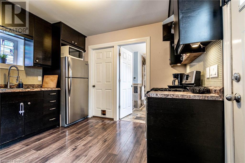 421 Davis Street, Port Colborne, Ontario  L3K 1Z7 - Photo 18 - 40514305