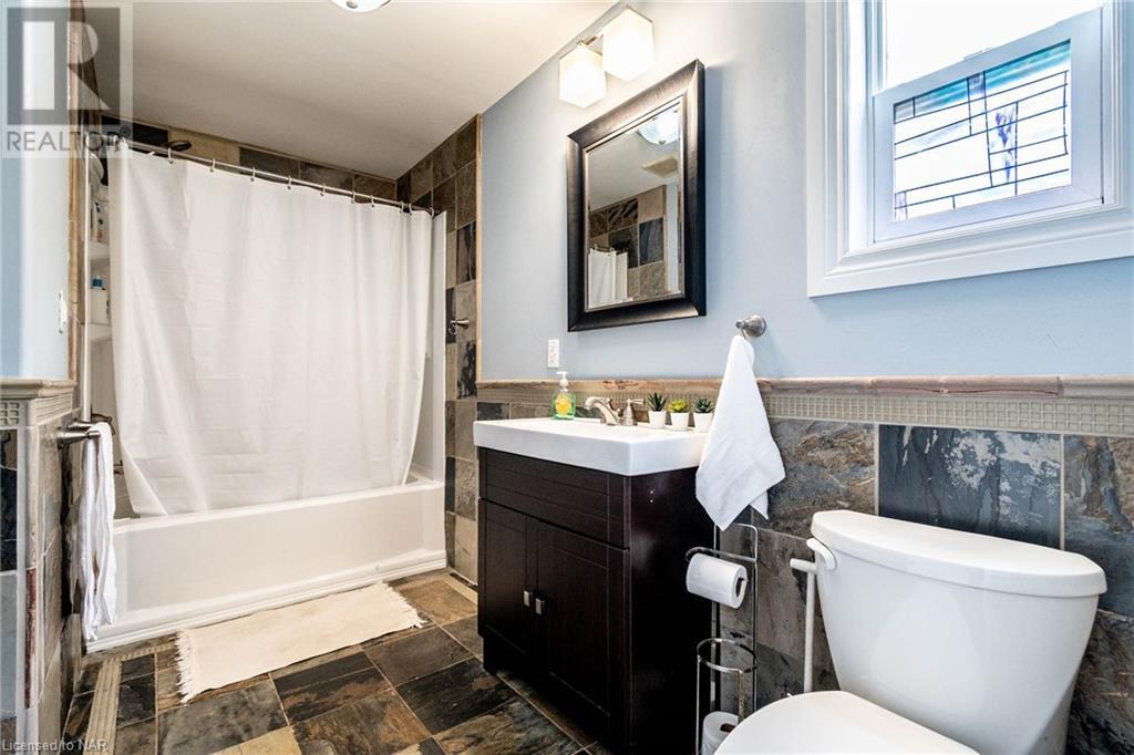 421 Davis Street, Port Colborne, Ontario  L3K 1Z7 - Photo 21 - 40514305