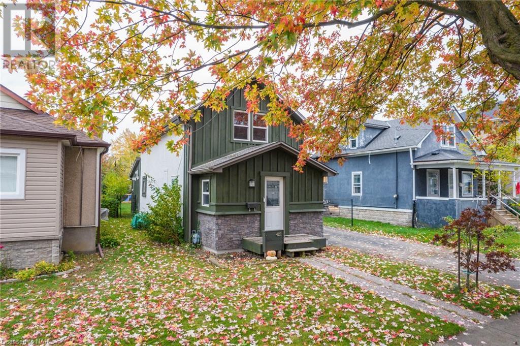 421 Davis Street, Port Colborne, Ontario  L3K 1Z7 - Photo 3 - 40514305
