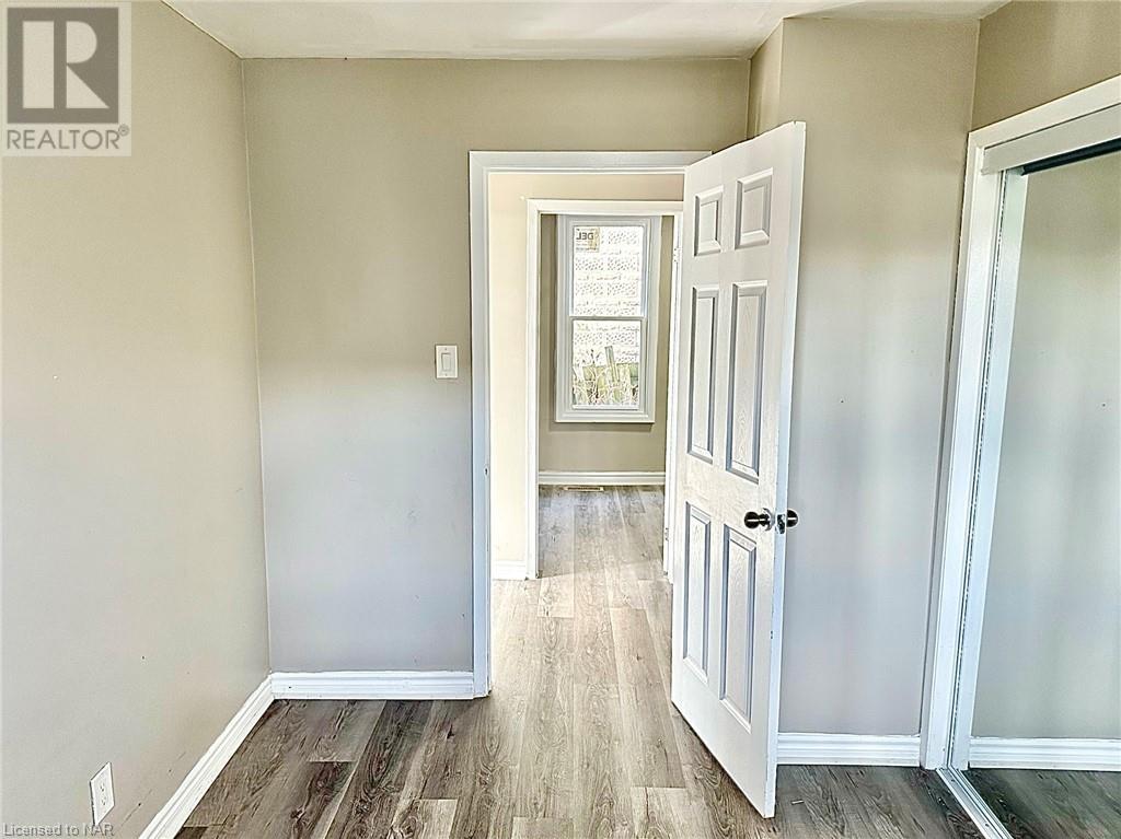226 Oakdale Avenue, St. Catharines, Ontario  L2P 2K6 - Photo 7 - 40512842