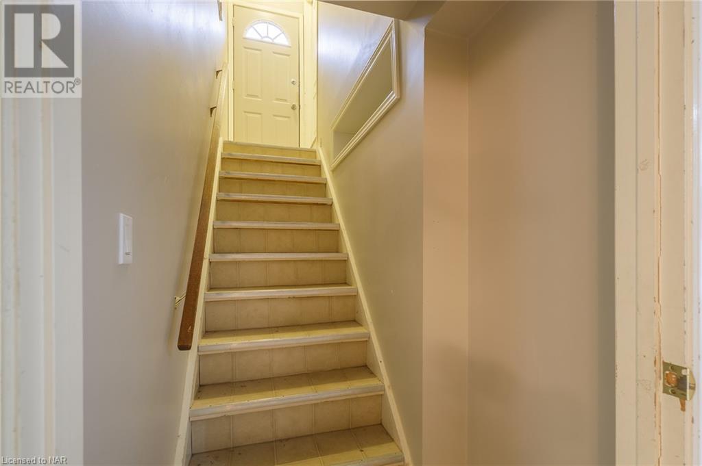 5612 Heritage Drive #basement Unit, Niagara Falls, Ontario  L2J 3J7 - Photo 4 - 40514563