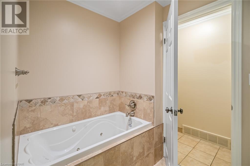 18 Lakeside Place, Port Colborne, Ontario  L3K 6B1 - Photo 16 - 40514686