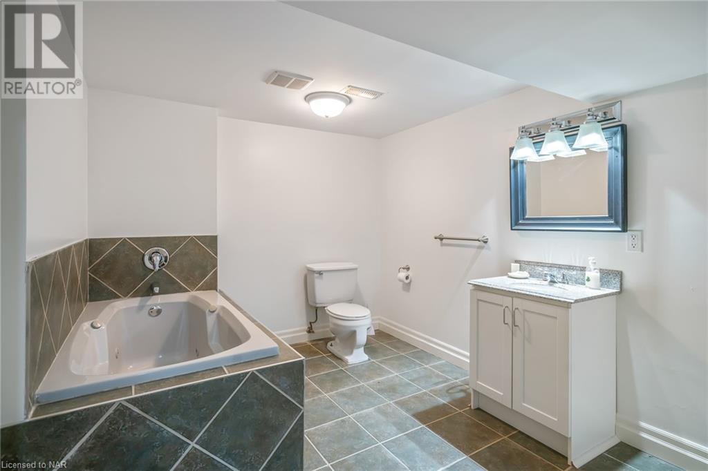 18 Lakeside Place, Port Colborne, Ontario  L3K 6B1 - Photo 25 - 40514686