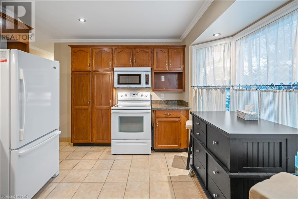 18 Lakeside Place, Port Colborne, Ontario  L3K 6B1 - Photo 9 - 40514686