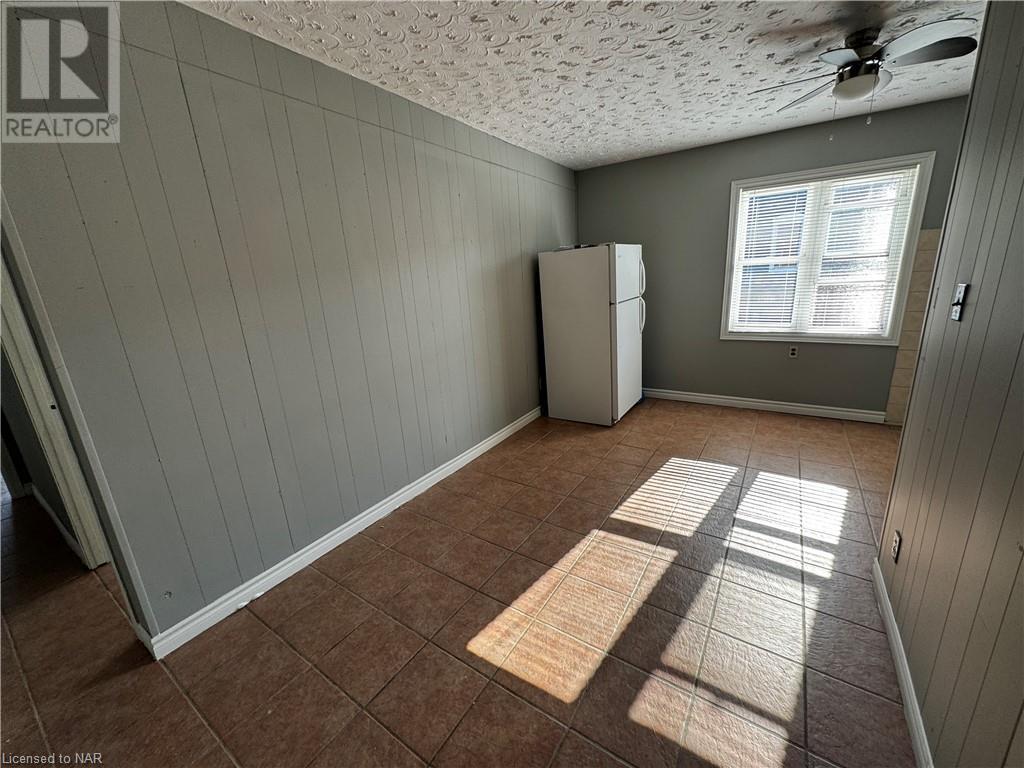 6 Albert St W Street, Thorold, Ontario  L2V 1X3 - Photo 13 - 40514769