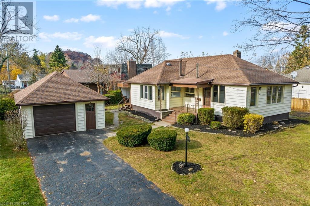 56 OAKRIDGE Crescent, port colborne, Ontario