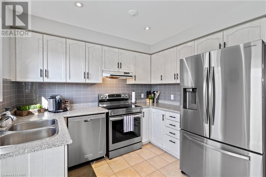 37 Jefferson Court E, Welland, Ontario  L3C 7G5 - Photo 10 - 40514810