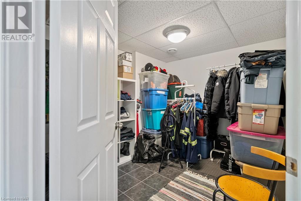 37 Jefferson Court E, Welland, Ontario  L3C 7G5 - Photo 27 - 40514810