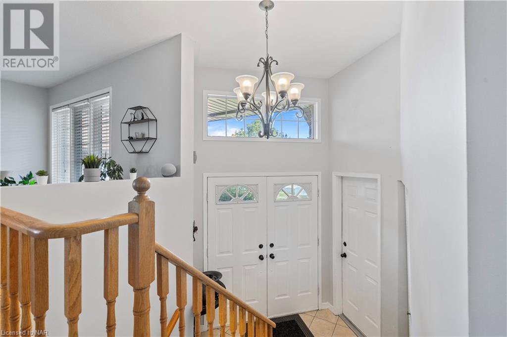37 Jefferson Court E, Welland, Ontario  L3C 7G5 - Photo 5 - 40514810