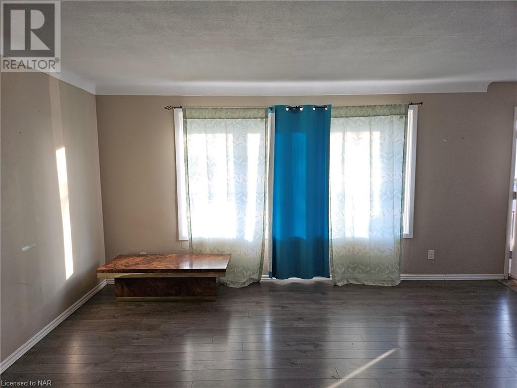 100 Endicott Terrace Unit# B, Welland, Ontario  L3C 5R9 - Photo 3 - 40514855
