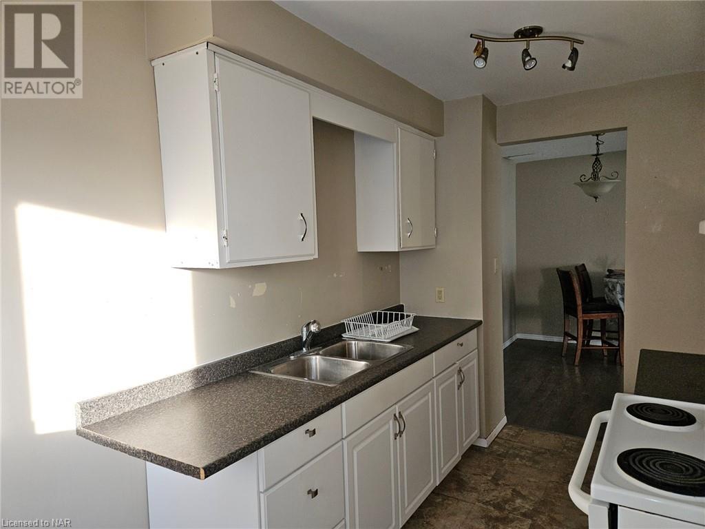 100 Endicott Terrace Unit# B, Welland, Ontario  L3C 5R9 - Photo 8 - 40514855