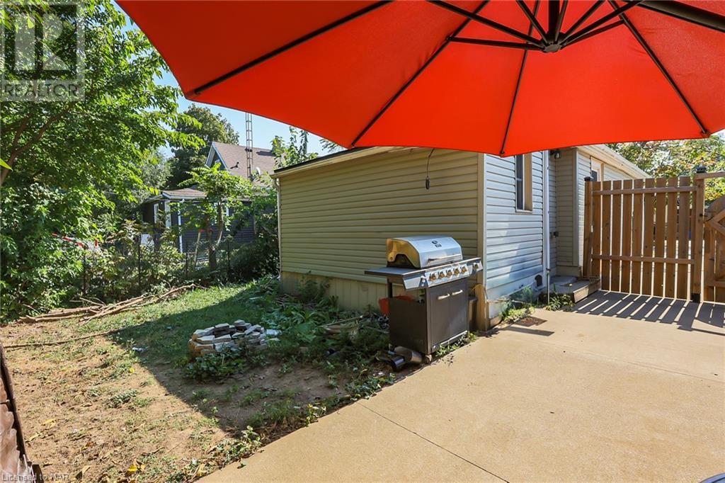 17 Lailey Street, St. Catharines, Ontario  L2M 5G7 - Photo 15 - 40514038