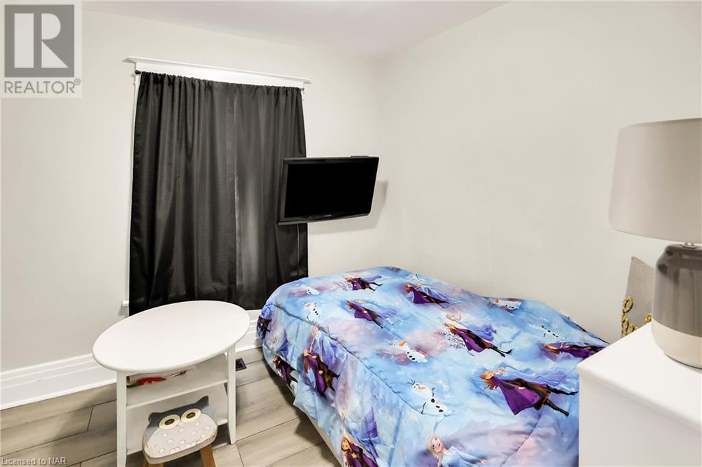 17 Lailey Street, St. Catharines, Ontario  L2M 5G7 - Photo 6 - 40514038