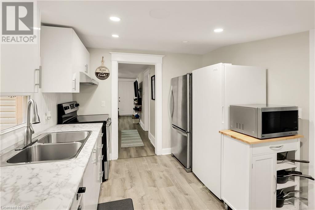 17 Lailey Street, St. Catharines, Ontario  L2M 5G7 - Photo 9 - 40514038
