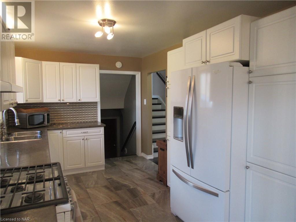 6643 Hawkins Street, Niagara Falls, Ontario  L2G 3C1 - Photo 10 - 40514800