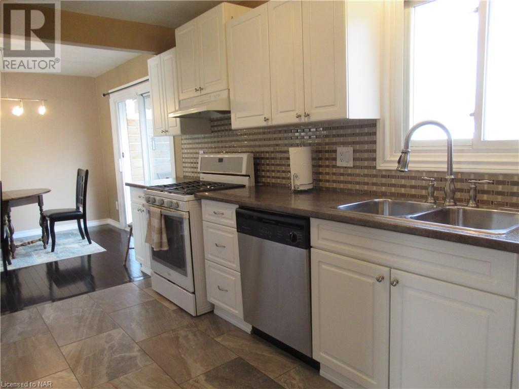 6643 Hawkins Street, Niagara Falls, Ontario  L2G 3C1 - Photo 11 - 40514800