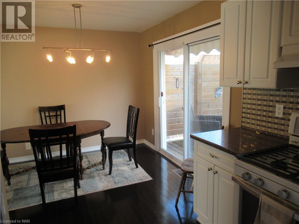6643 Hawkins Street, Niagara Falls, Ontario  L2G 3C1 - Photo 6 - 40514800